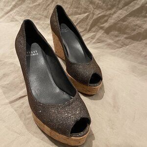 Stuart Weitzman Grey/Gold Shimmer Fabric Jean Peep Toe Cork Wedge Slingback Sand